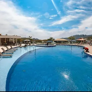 https://praia-dos-anjos-residence-club-azedias.cabofriohotels.org