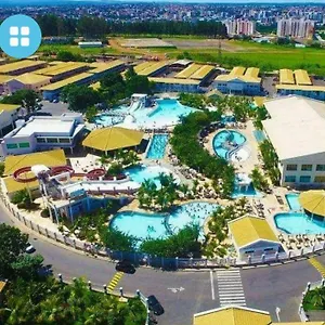 https://caldas-novas-lacqua-caldas-novas.caldasnovashotels.com